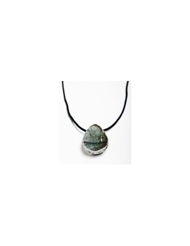 Photo de Pendentif semi poli en labradorite - encens.business - Boutique ésotérique en ligne - vente de Pendentif semi poli en labrado