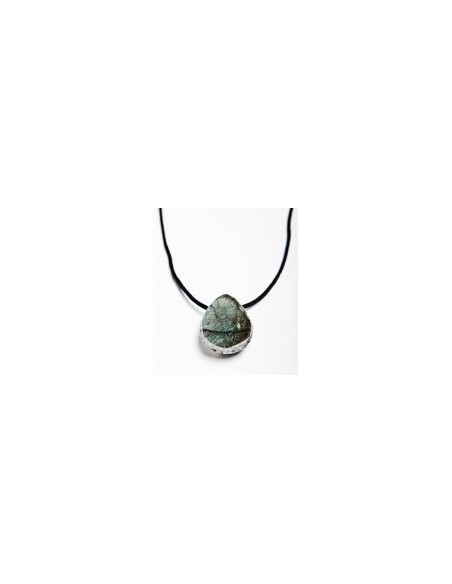 Photo de Pendentif semi poli en labradorite - encens.business - Boutique ésotérique en ligne - vente de Pendentif semi poli en labrado