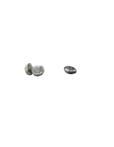 Photo de WLM Galet en Labradorite 8 cm + géode de recharge offerte - encens.business - Boutique ésotérique en ligne - vente de WLM Gal