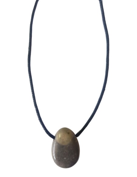 Photo de Pendentif percé en flint - encens.business - Boutique ésotérique en ligne - vente de Pendentif percé en flint