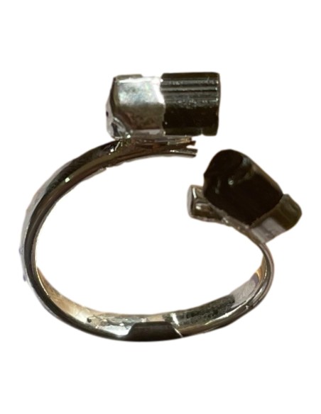 Photo de bague réglable en métal argenté et pointe de tourmaline - encens.business - Boutique ésotérique en ligne - vente de bague rég